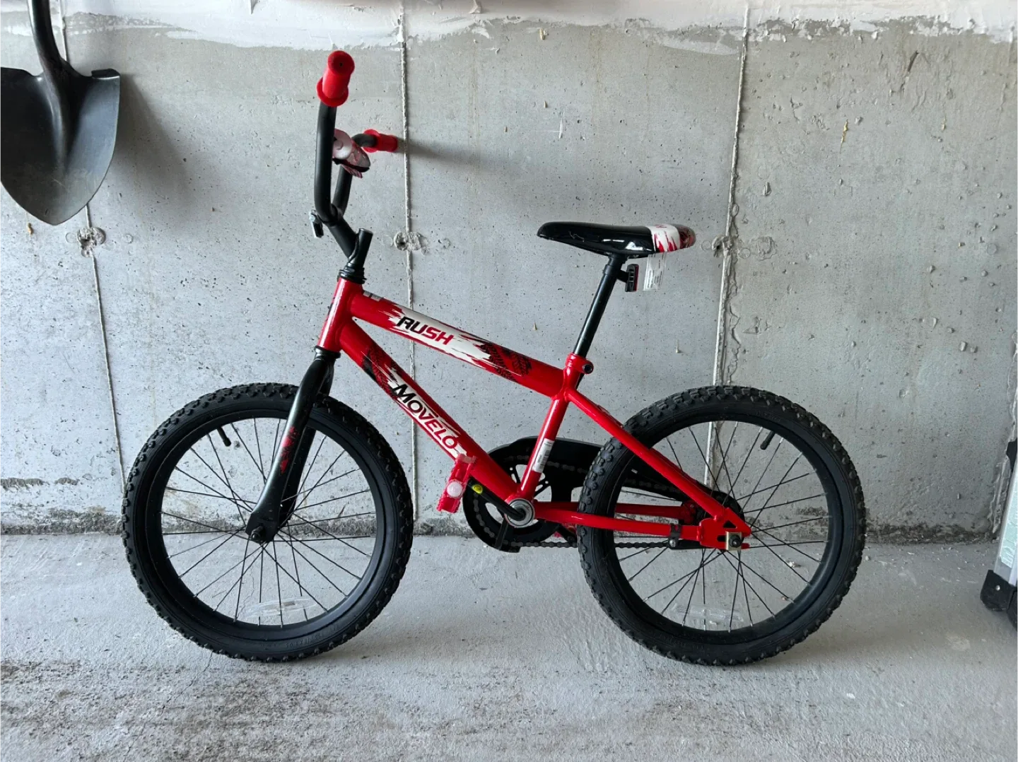 Movelo Rush 18" Kids Bike - Red