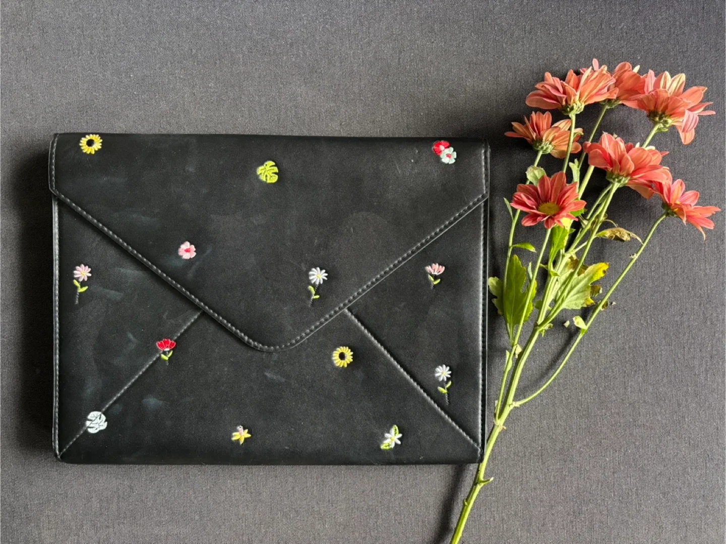 Black Floral Laptop Sleeve
