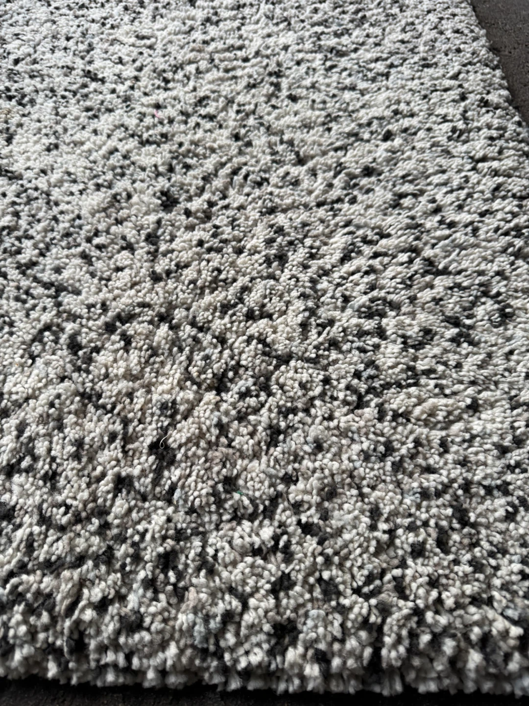 IKEA VINDUM Rug - 5' 7" x 7' 7" - photo 3