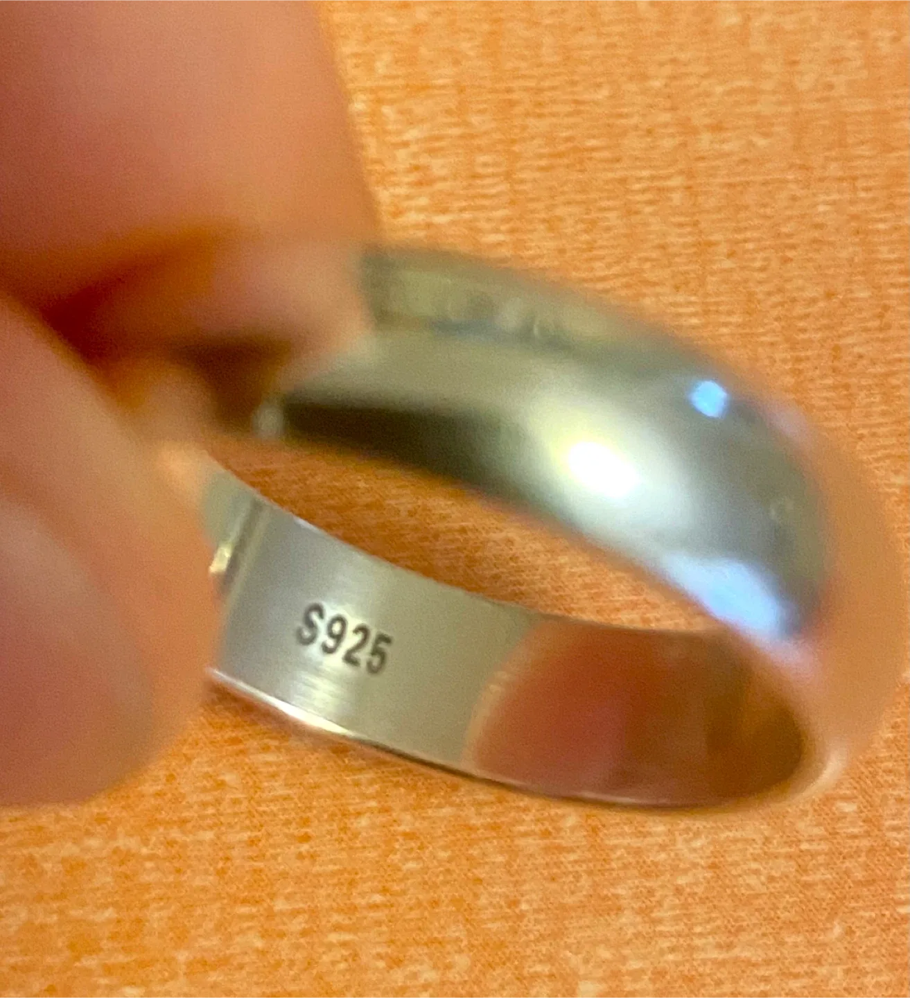 Sterling Silver .925 Ring image indicator(3)