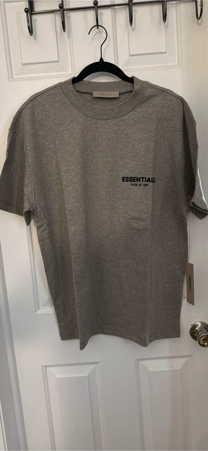 New Essentials Fear of God T-Shirt size S with tags - photo 5