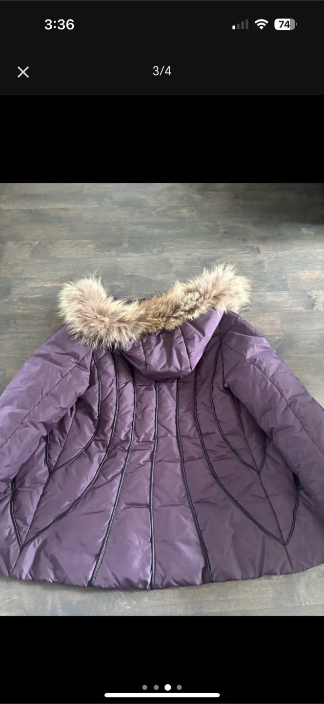 Women’s Via Spiga winter coat- size XS image indicator(3)