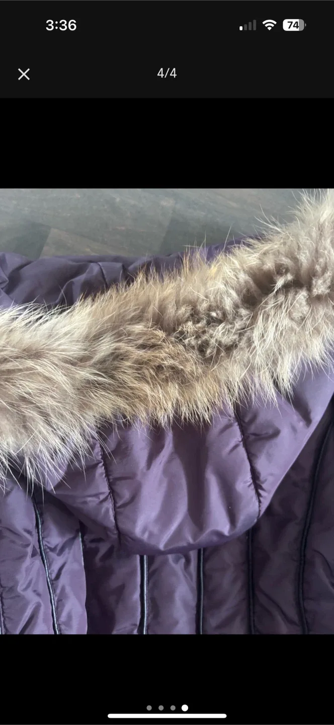 Women’s Via Spiga winter coat- size XS image indicator(4)