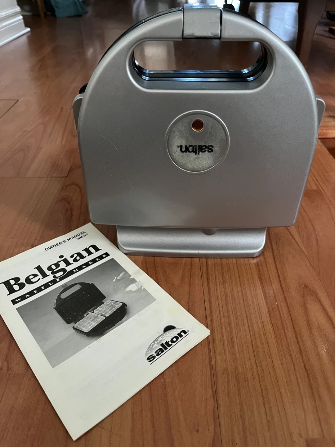 Salton Belgian Waffle Maker