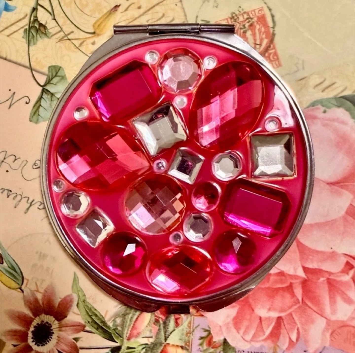 Y2K Vintage Pink Jewel Covered Compact Travel Mirror - photo 5