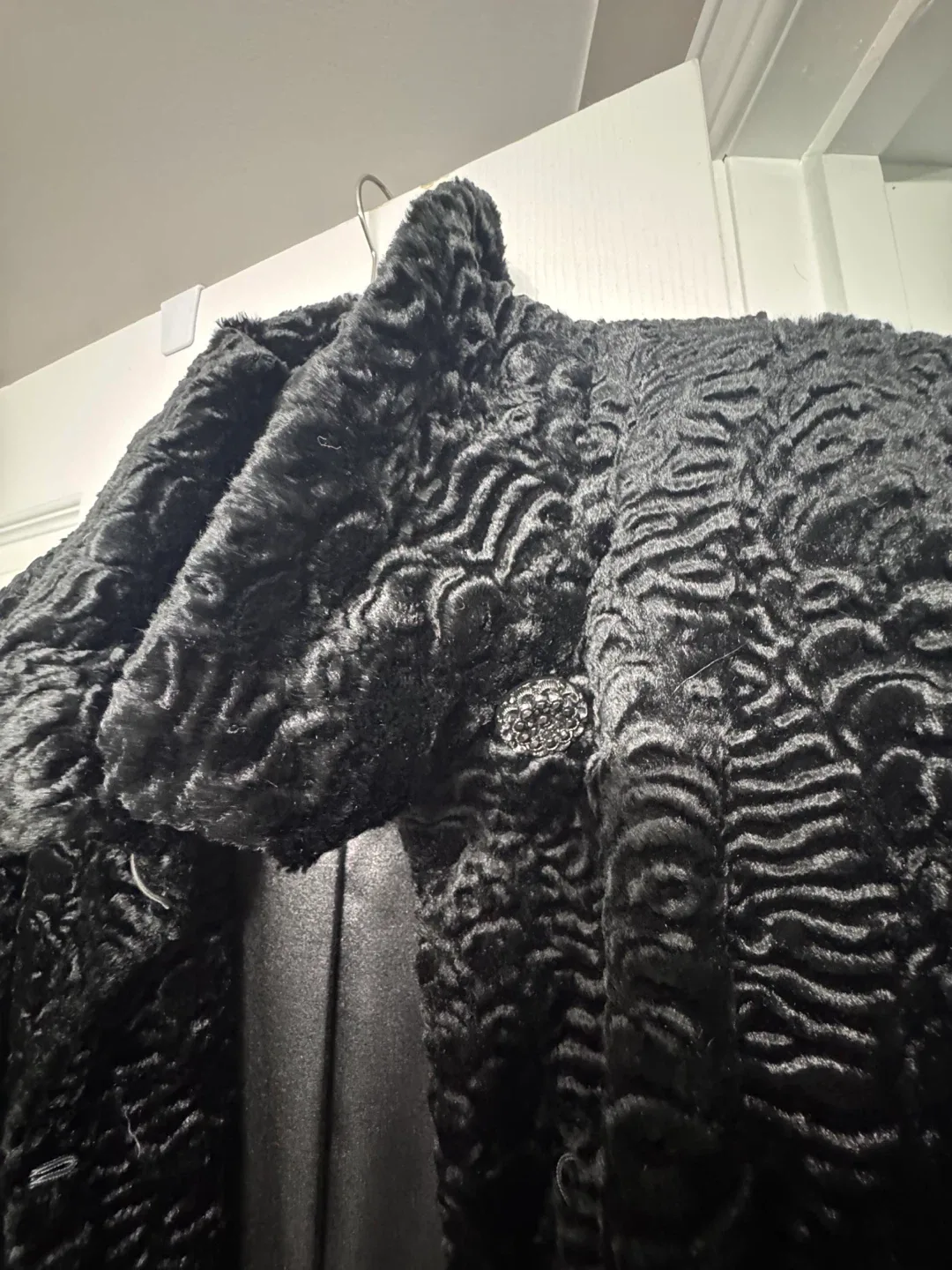 Black coat image indicator(4)