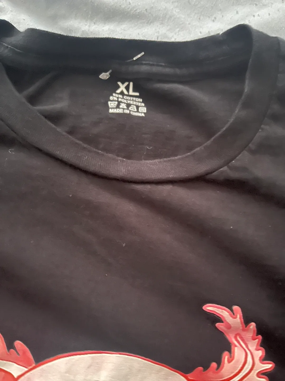 Axolotl Ramen Black T-Shirt - XL image indicator(2)