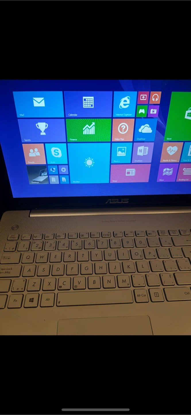 Asus Laptop - photo 2