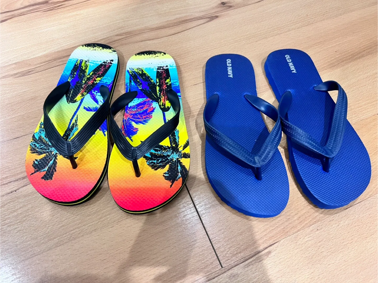 Kid’s flip flops thumbnail