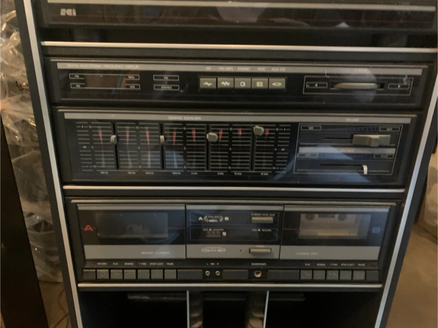 Vintage Stereo System with Turntable - photo 3