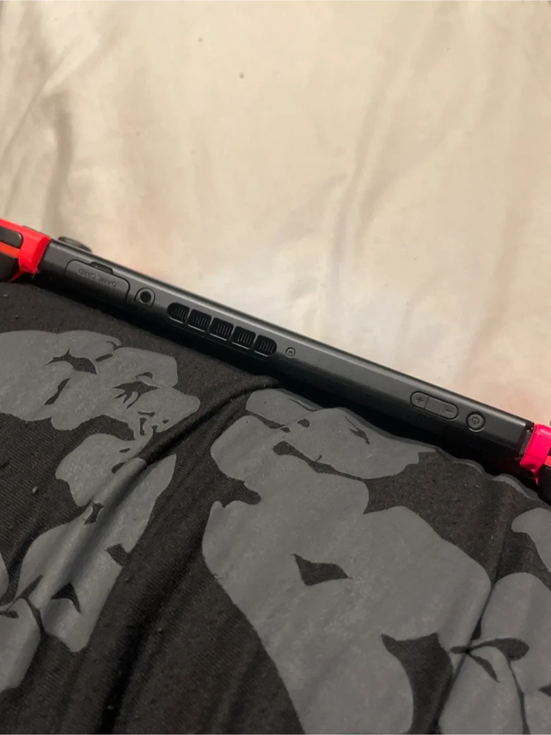 Nintendo Switch Console - Neon Red/Blue image indicator(2)