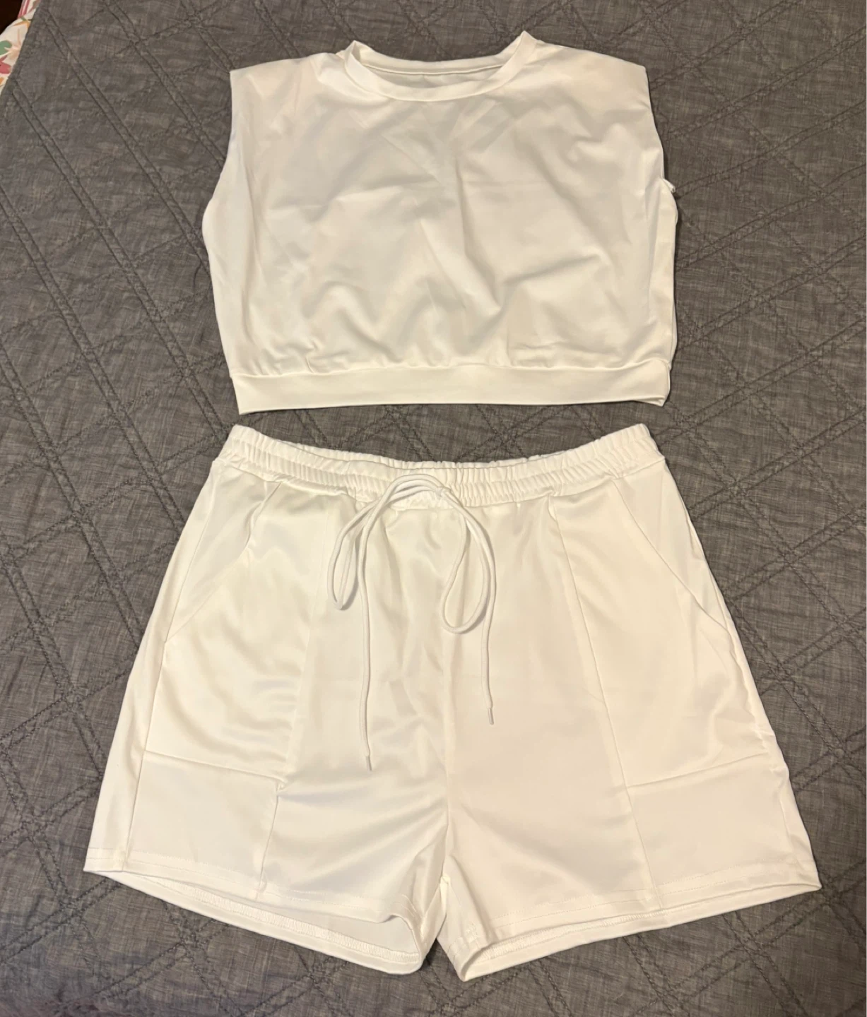 White Lounge Set - Size L