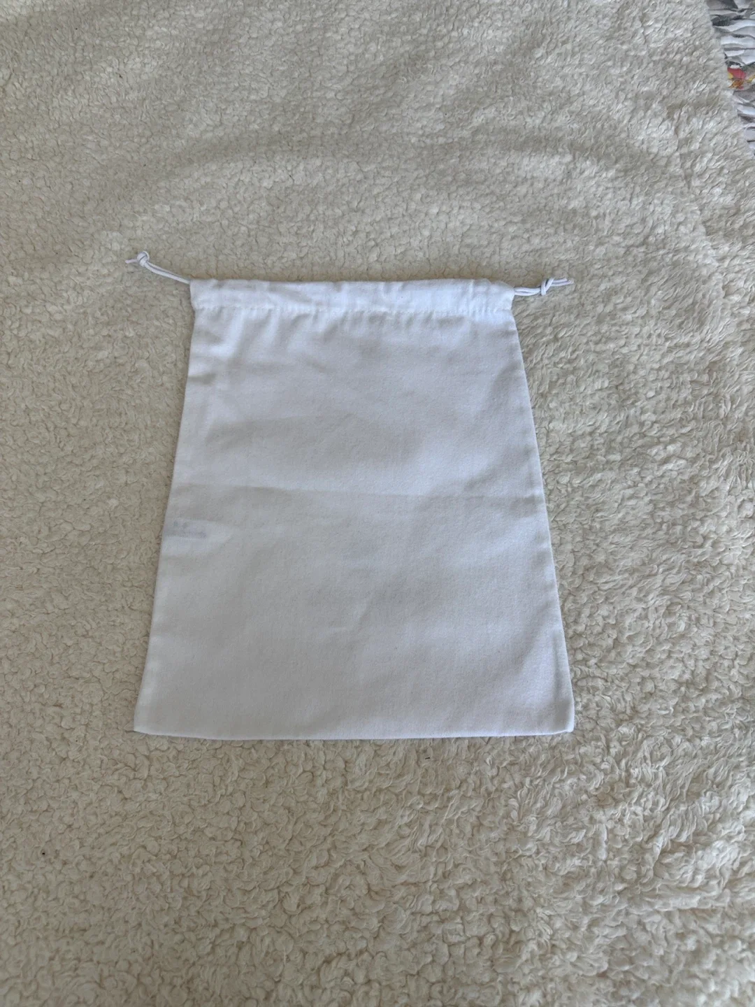 Versace Dust Bag - White image indicator(5)