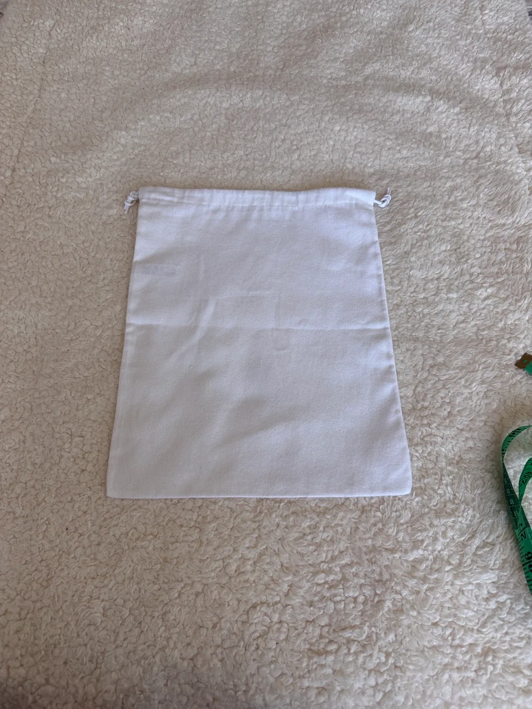 Versace Dust Bag - White image indicator(6)