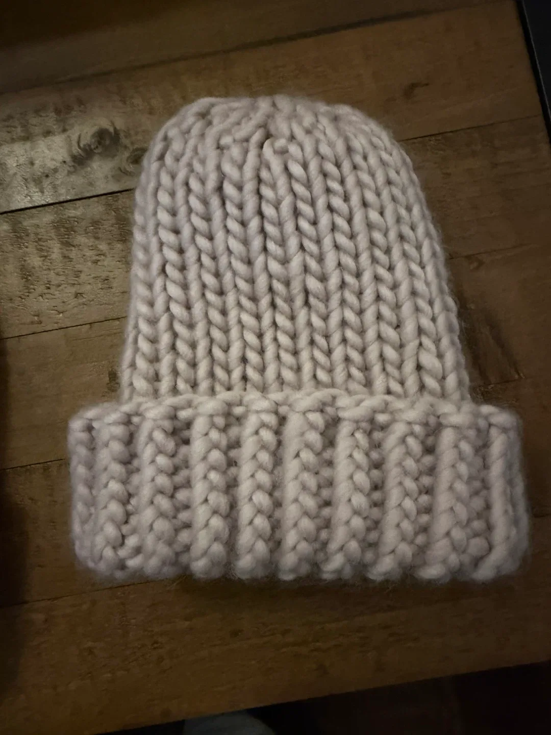 Hand-knitted Beanie image indicator(3)