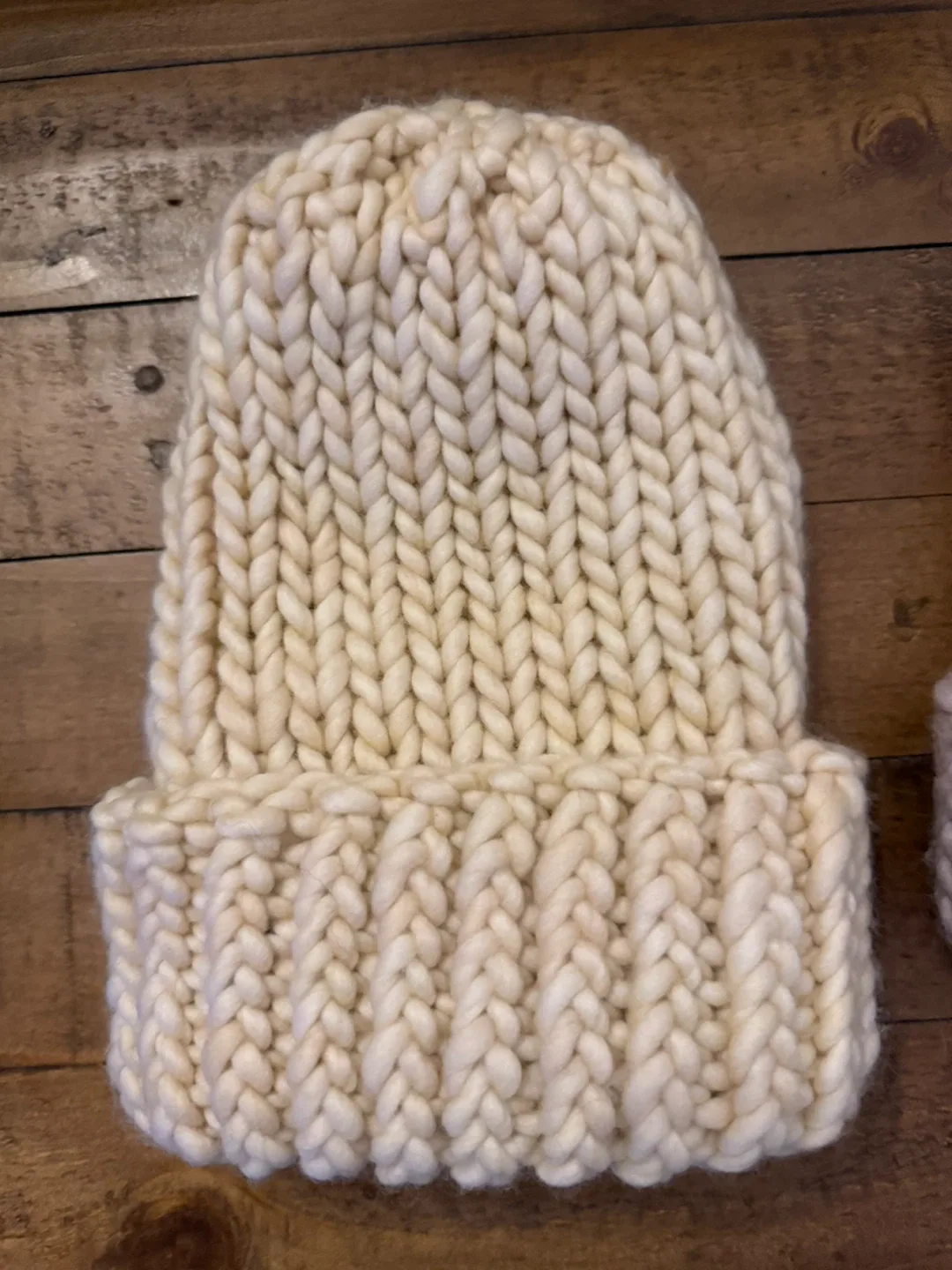 Hand-knitted Beanie image indicator(4)