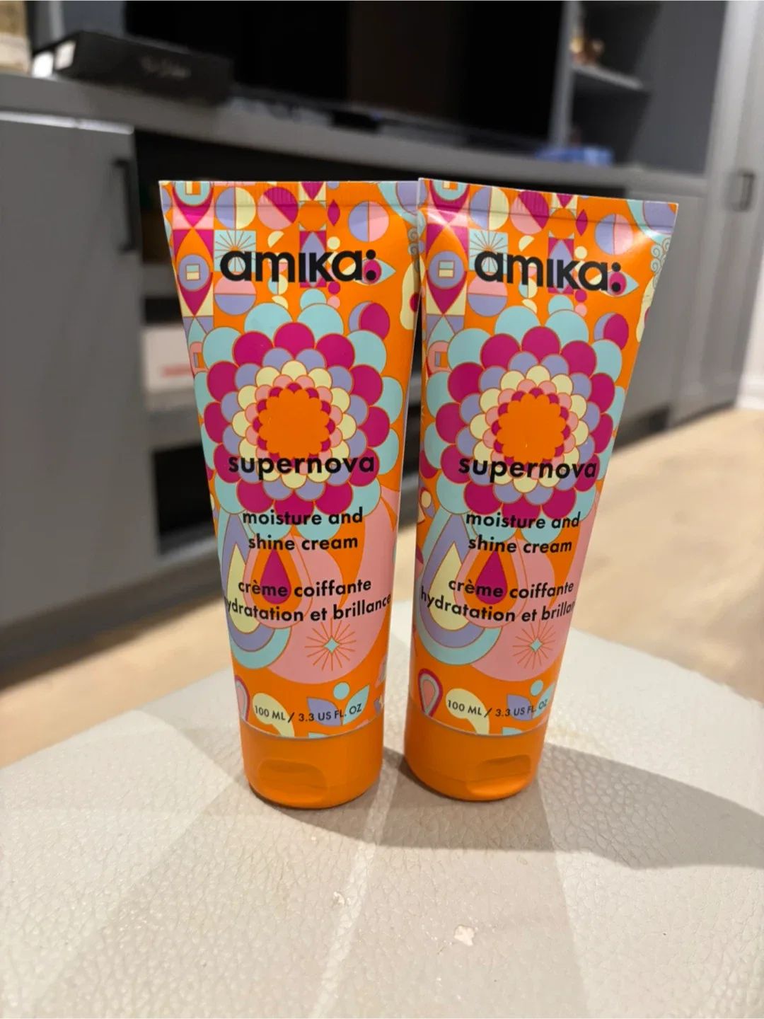 Amika Supernova Moisture and Shine Cream thumbnail