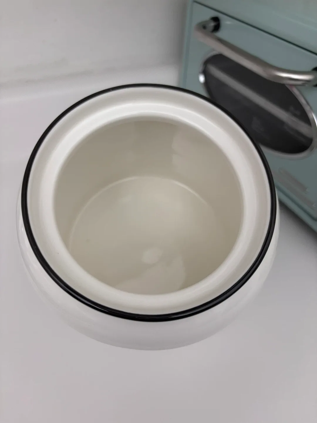 Dry food storage canister: 10cup/85oz image indicator(3)