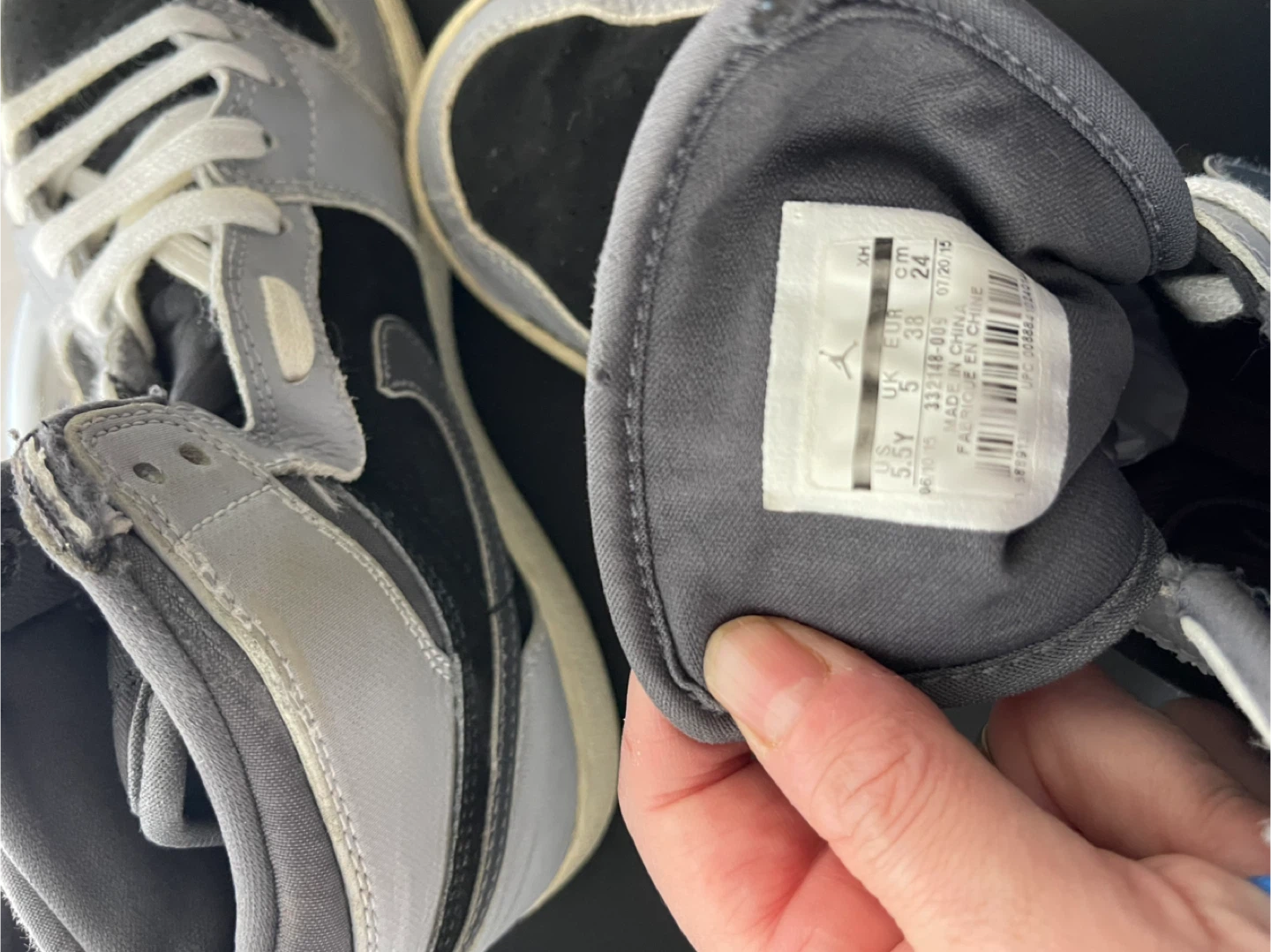 Air Jordan 1 High Shadow Grey, US 5.5Y - photo 3