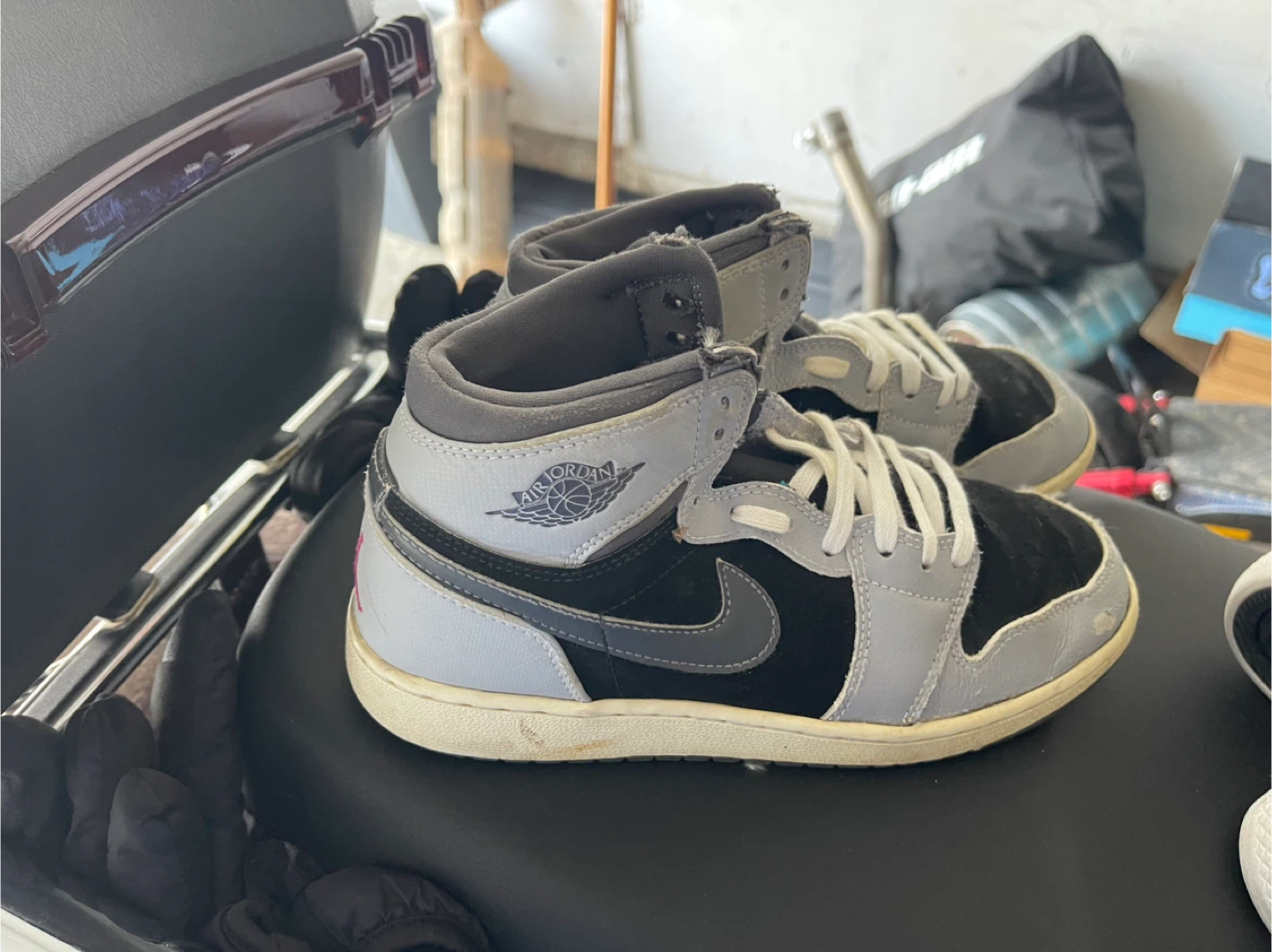 Air Jordan 1 High Shadow Grey, US 5.5Y - photo 2