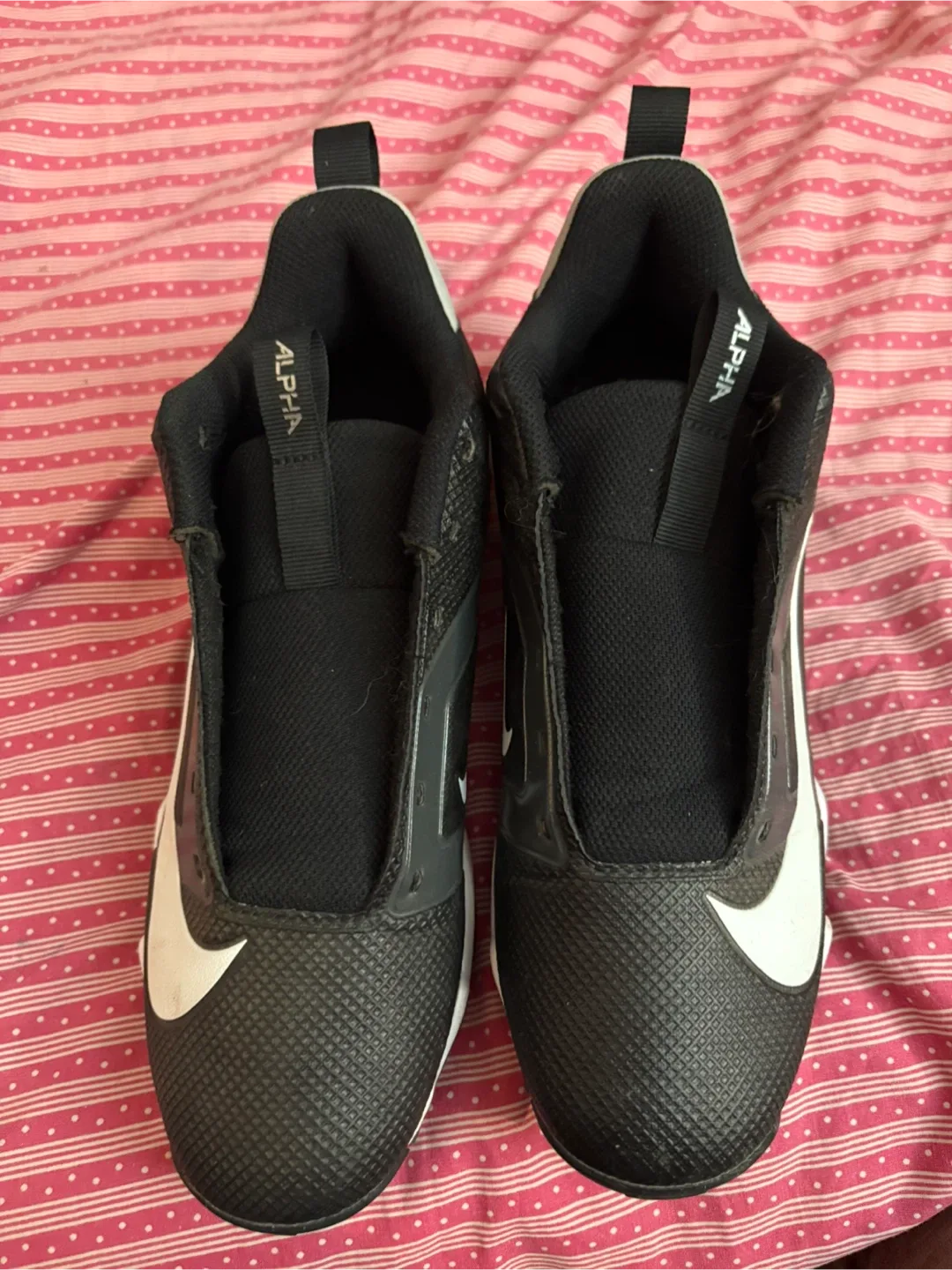 Nike Alpha Huarache Varsity Turf Youth Size 5.5 thumbnail