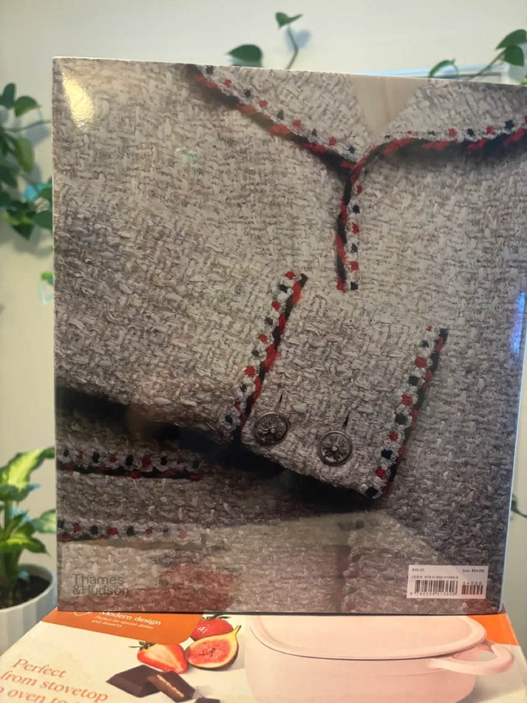 Chanel Collections and Creations by Danièle Bott image indicator(4)