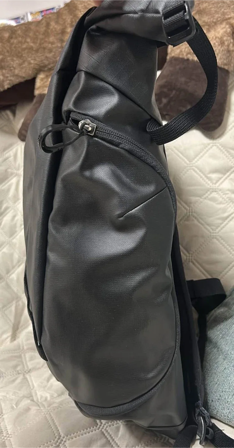 Osprey Transporter Roll Top Pack - Black image indicator(5)