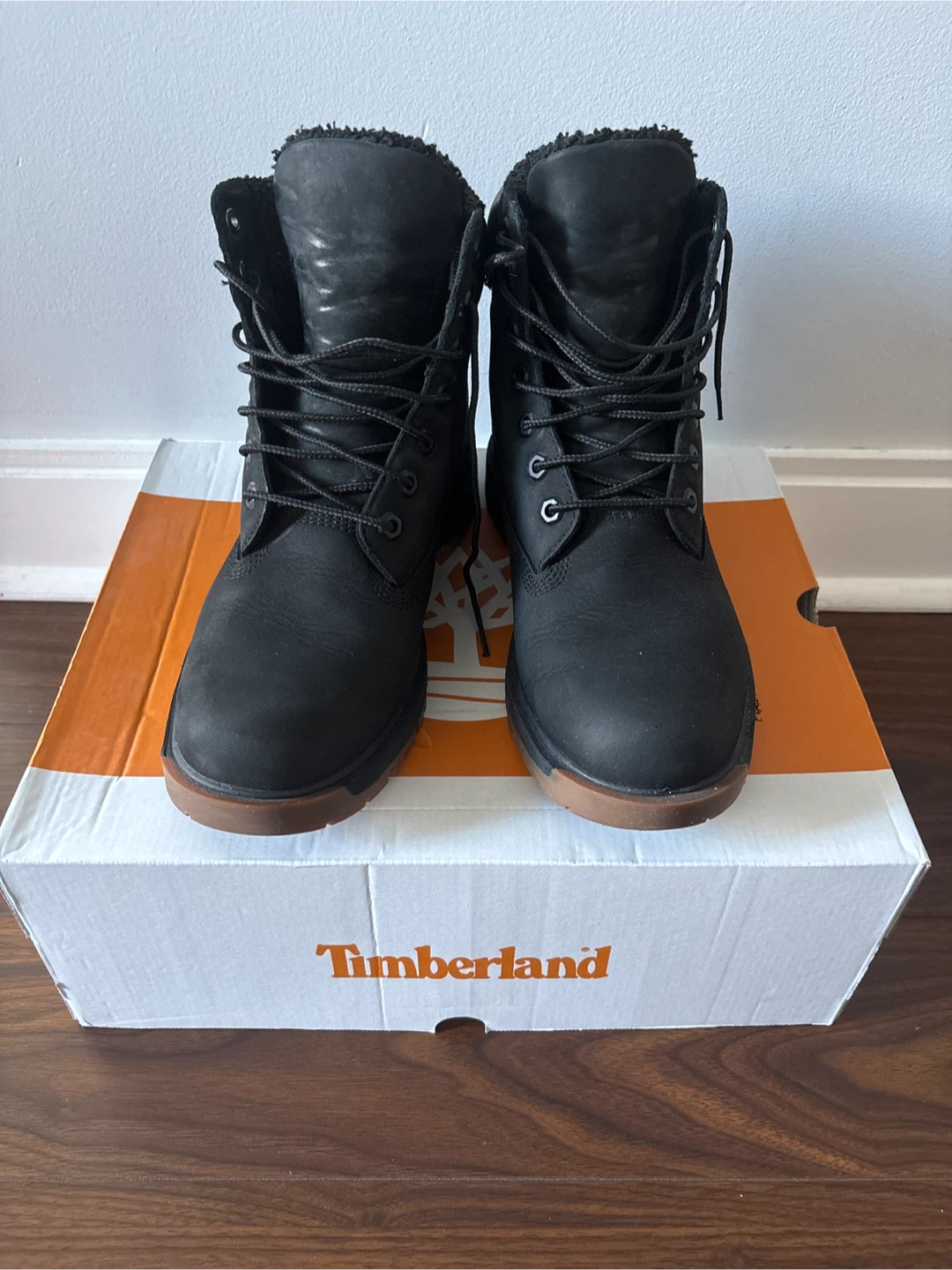 Timberland Black Boots - Size 7.5M