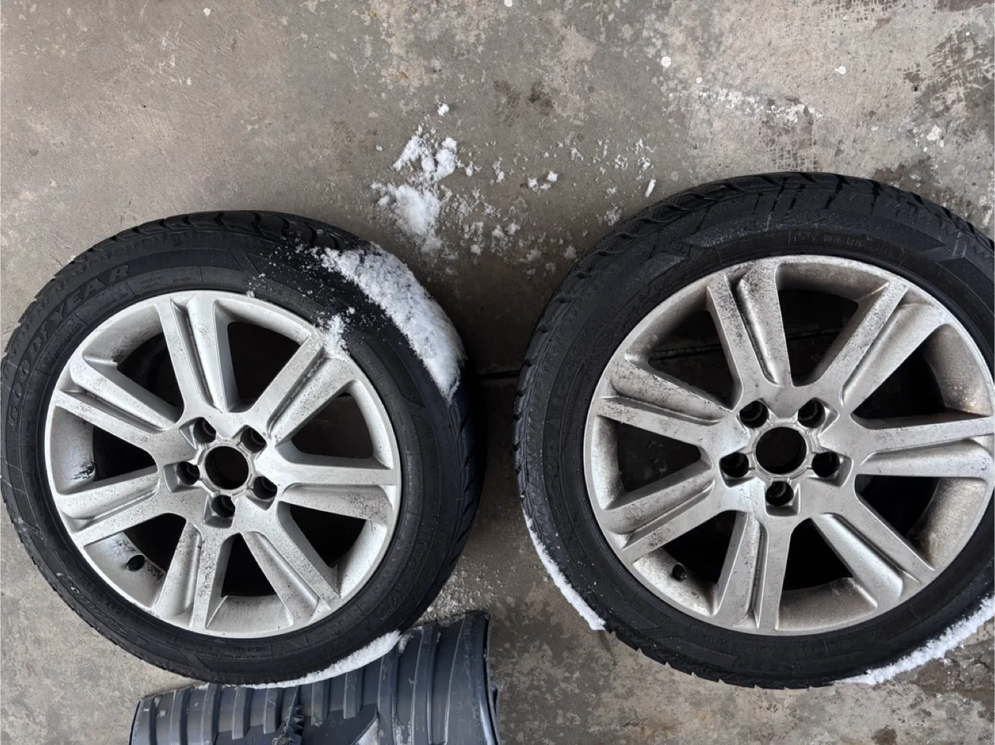 Audi OEM Rims with Winter Tires image indicator(3)