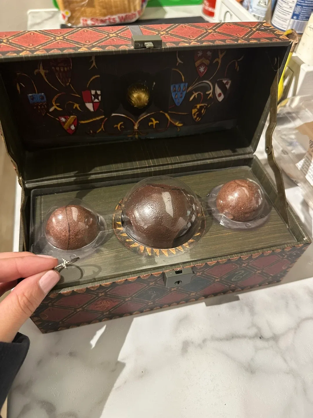 Harry Potter Collectible Quidditch Set with Poster image indicator(4)