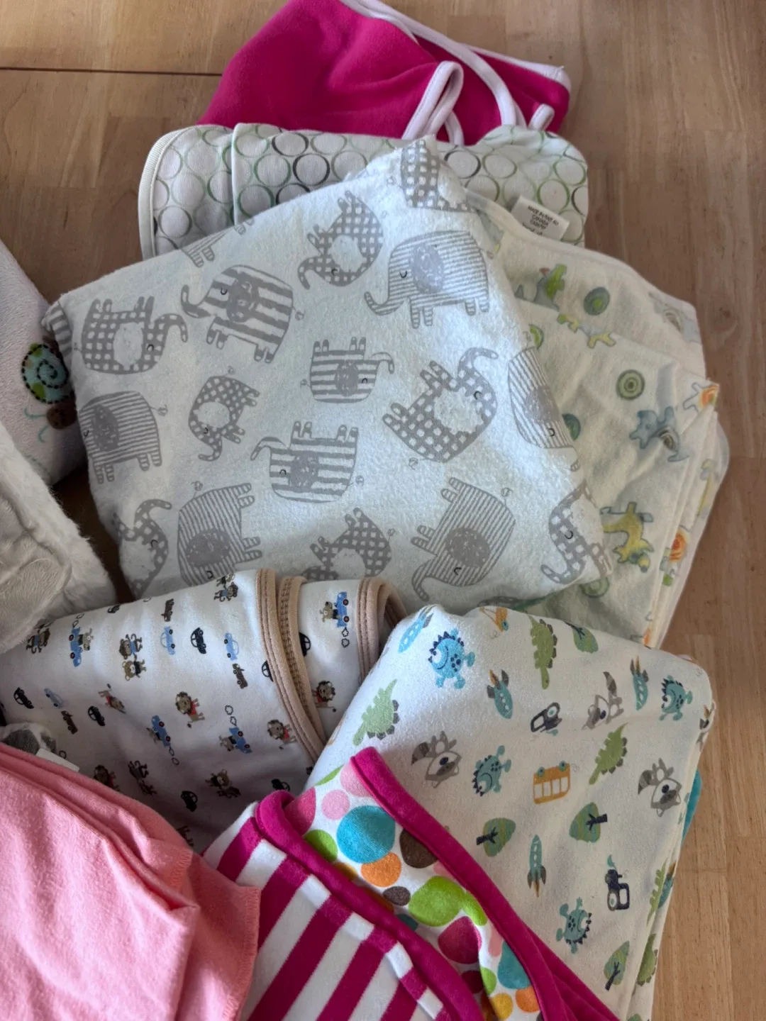 Assorted Baby Blankets image indicator(4)