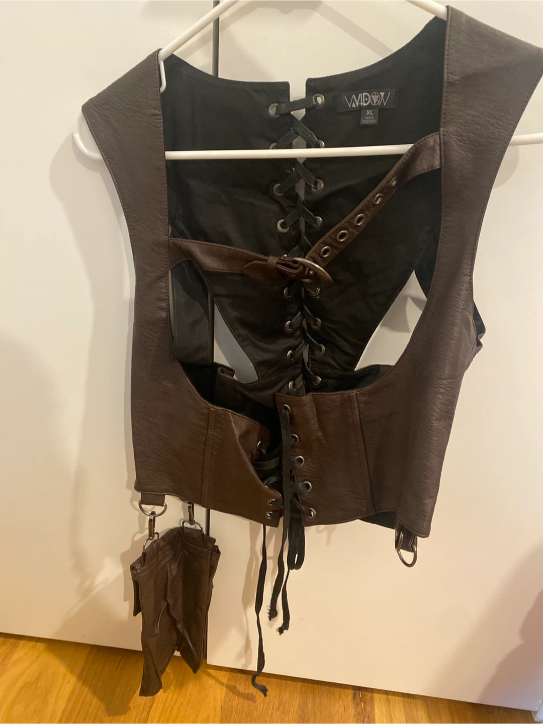 Widow XL Brown Leather Lace-Up Vest