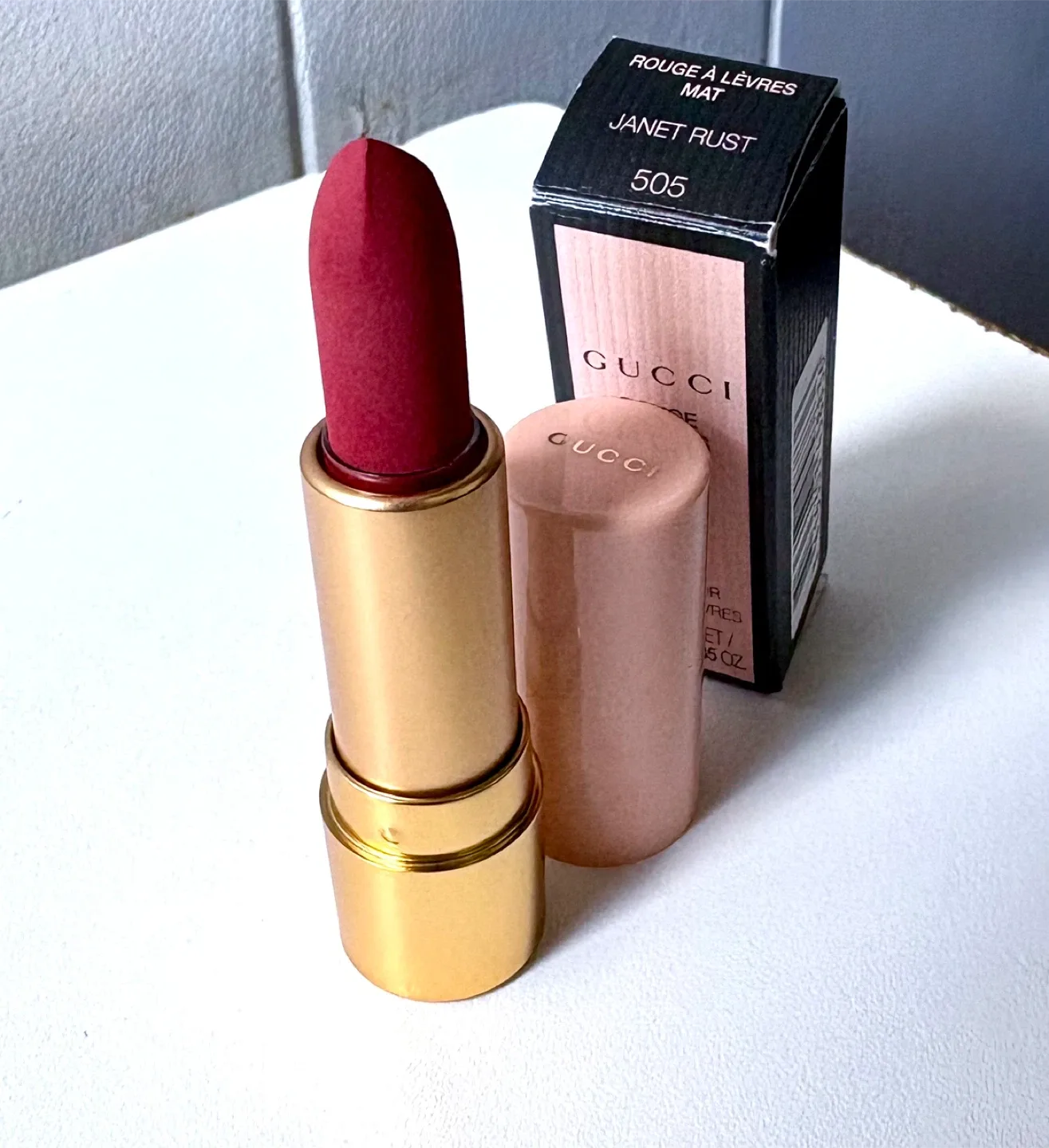Gucci velvet matte lipstick (travel size ) thumbnail