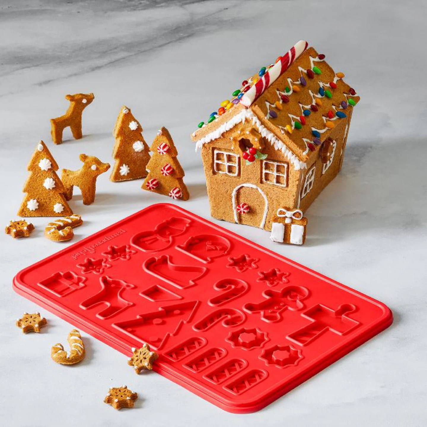 Pampered Chef Gingerbread House Silicone Mold Set - photo 3