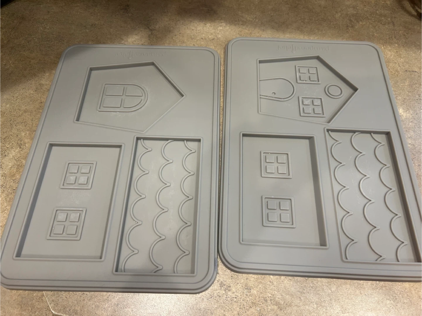 Pampered Chef Gingerbread House Silicone Mold Set