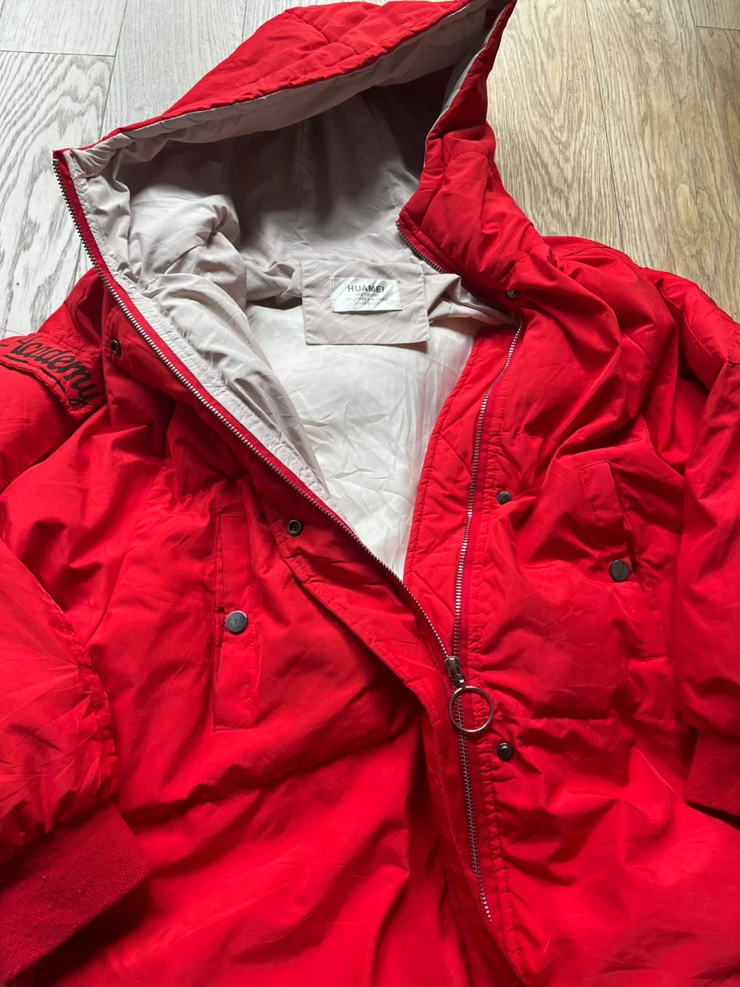 Red Puffer Jacket (M) image indicator(2)