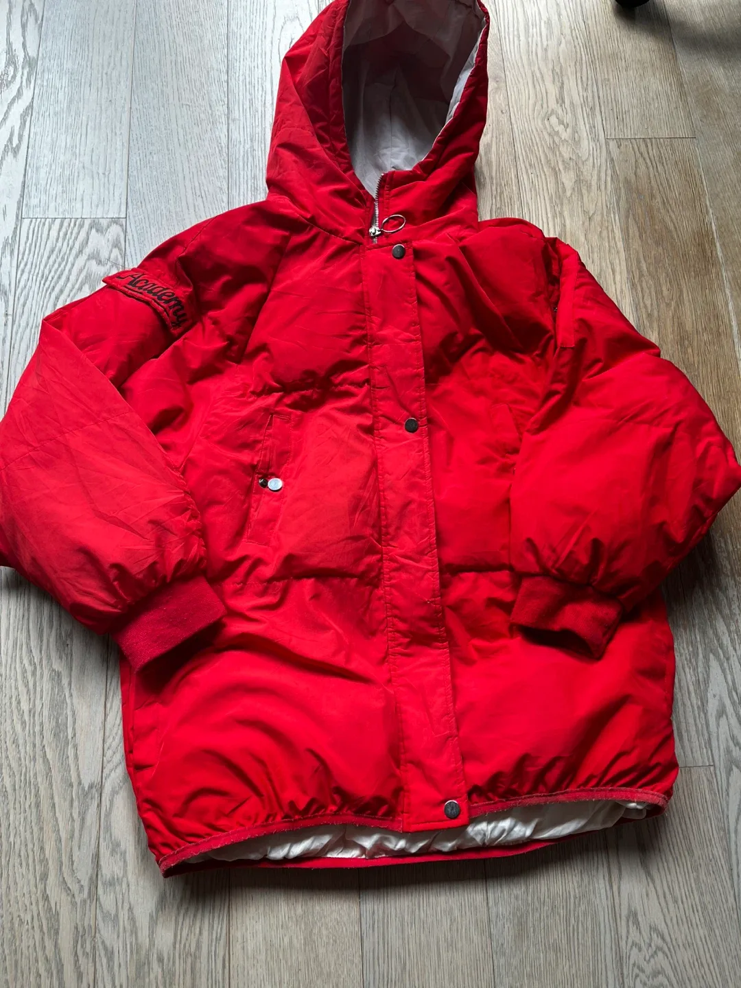 Red Puffer Jacket (M) thumbnail