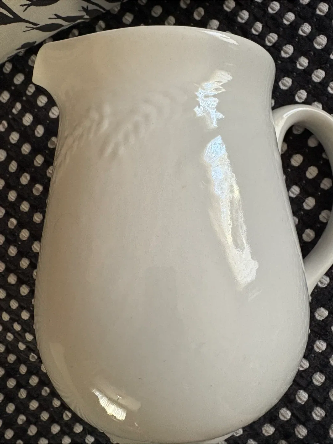 Vintage Gibson White Classic Ceramic Pitcher image indicator(3)