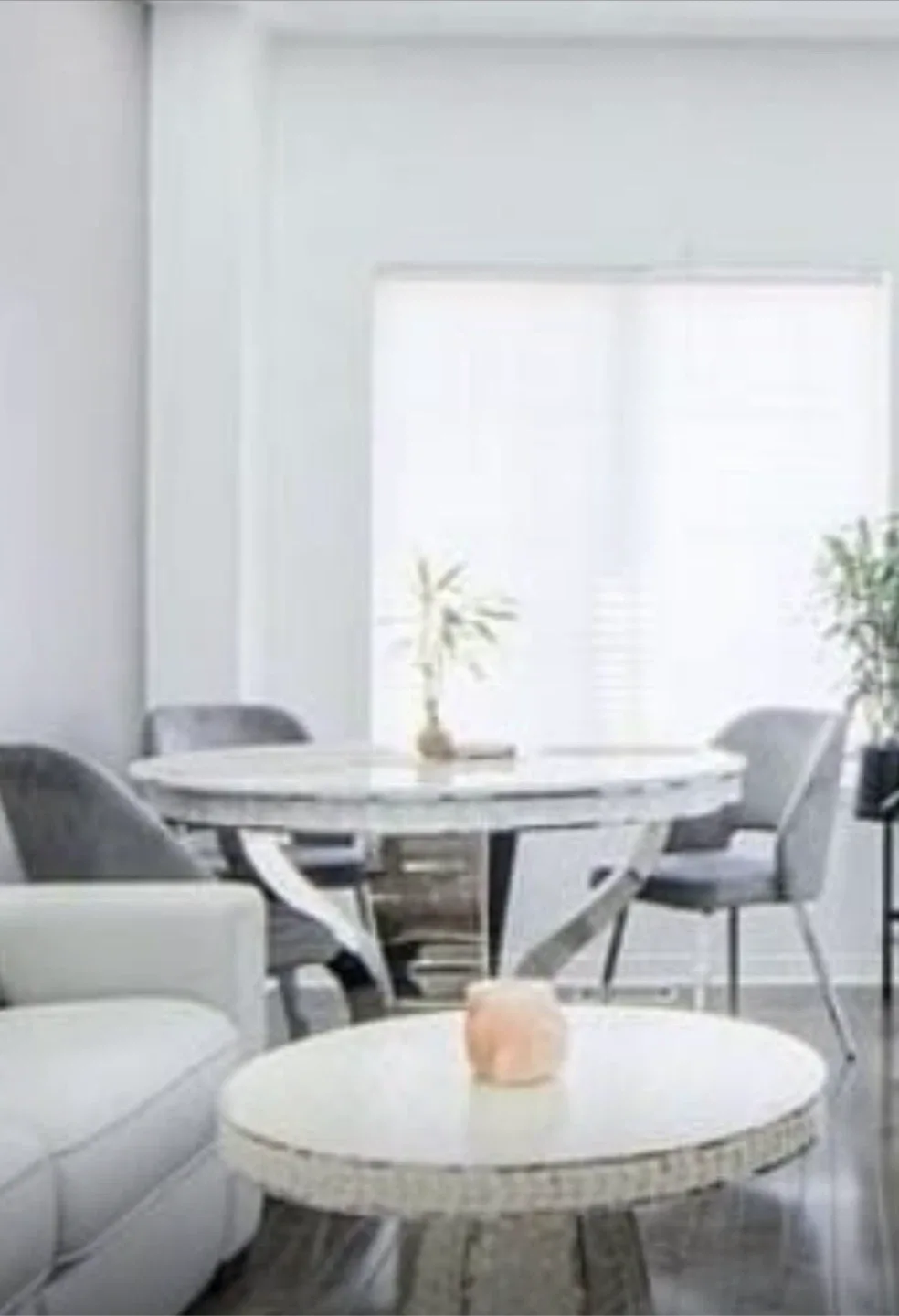 Round Marble Dining Table image indicator(5)