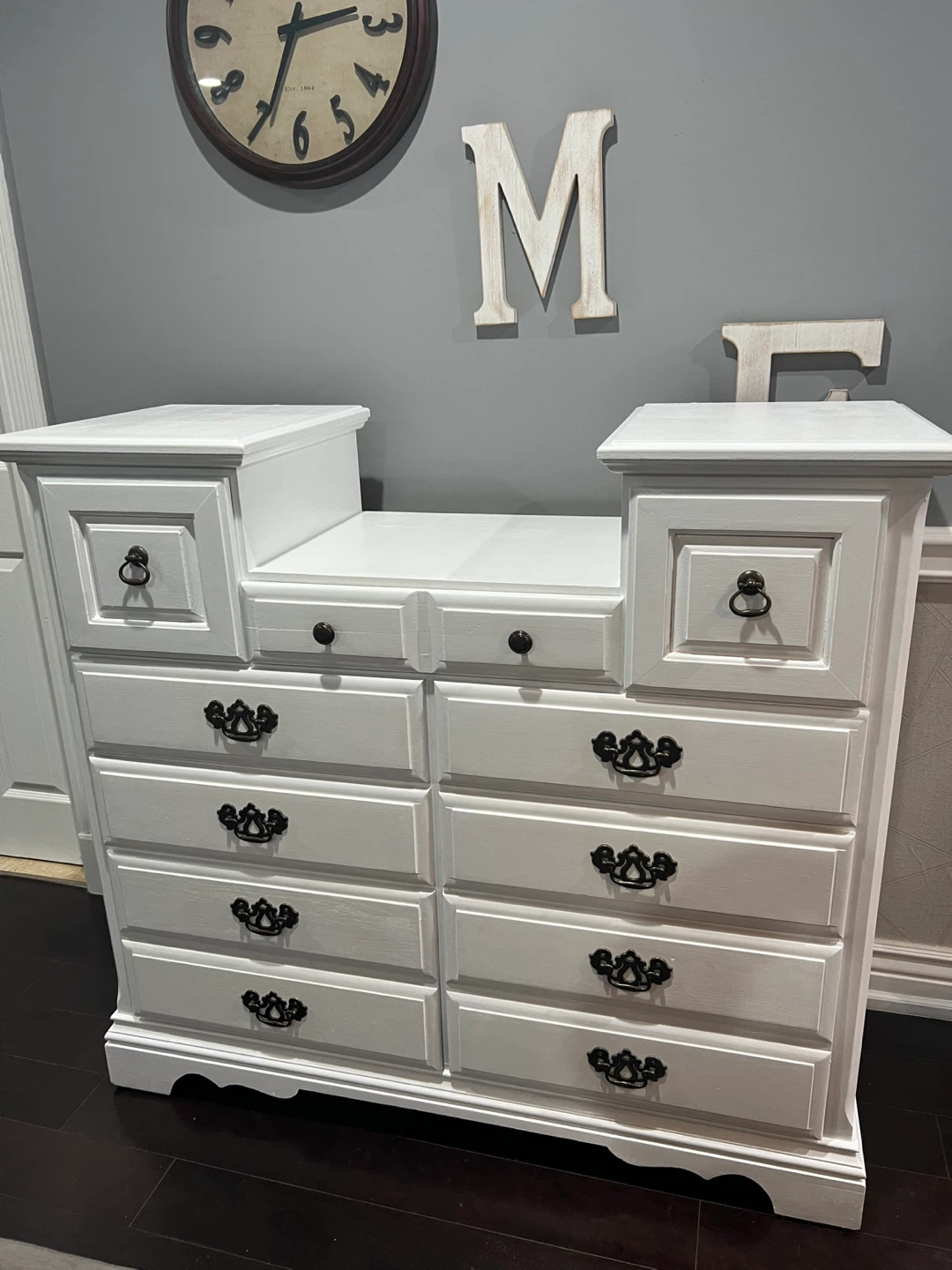 Vaughan Bassett White Dresser - photo 4