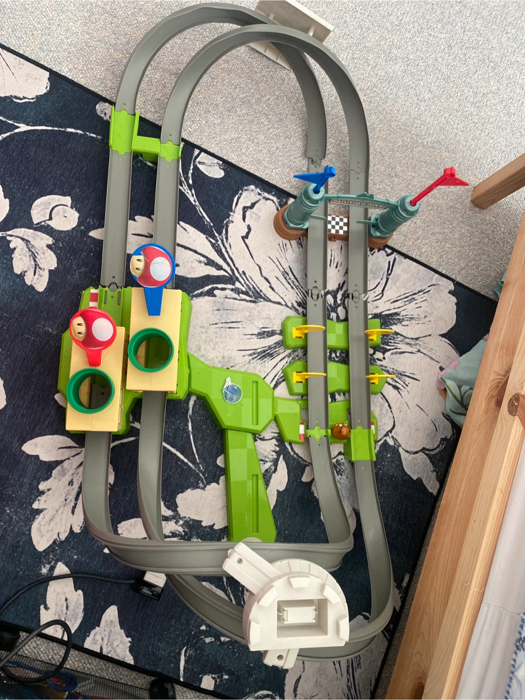 Mario Kart Hot Wheels Track