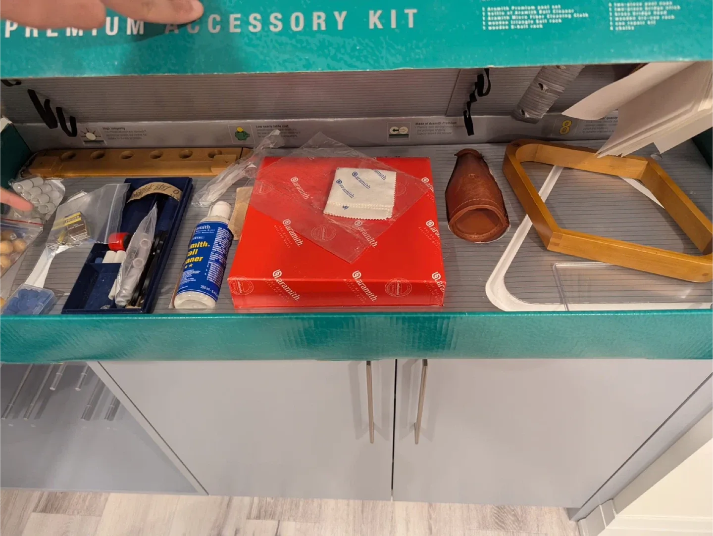 Presidential Billiards Pool Table + Accessory Kit image indicator(4)