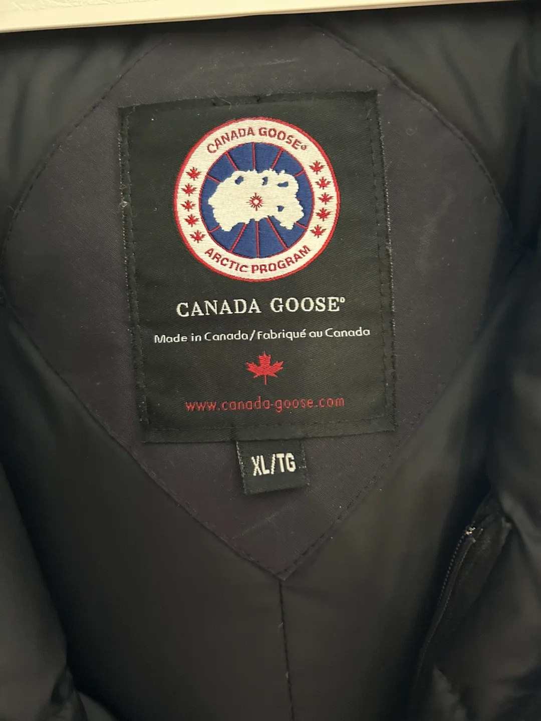 Canada Goose Parka - XL image indicator(4)