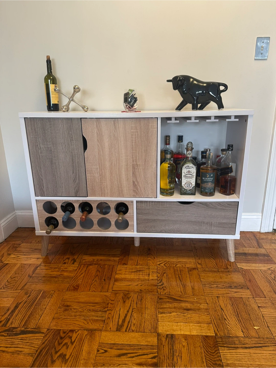 Wine Cabinet with Storage