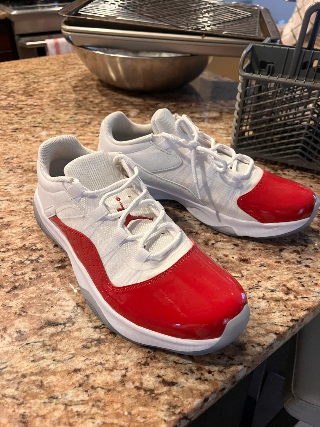 Air Jordan 11 CMFT Low White/Gym Red