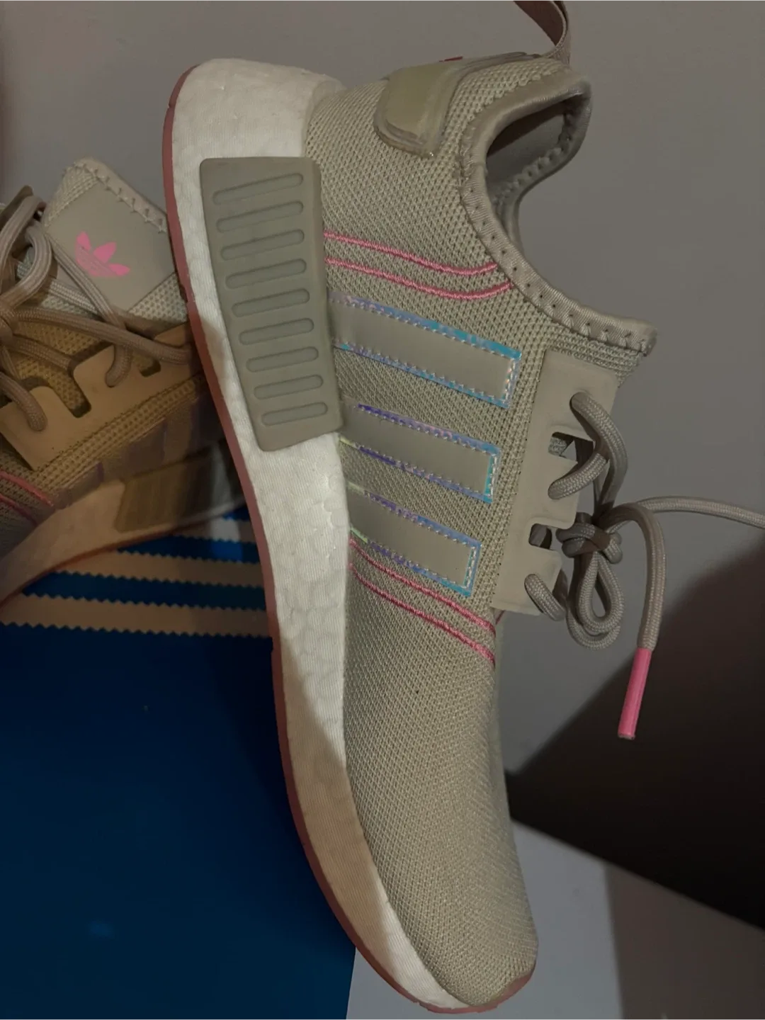 Adidas Runners NMD R1 US10 $70 image indicator(4)