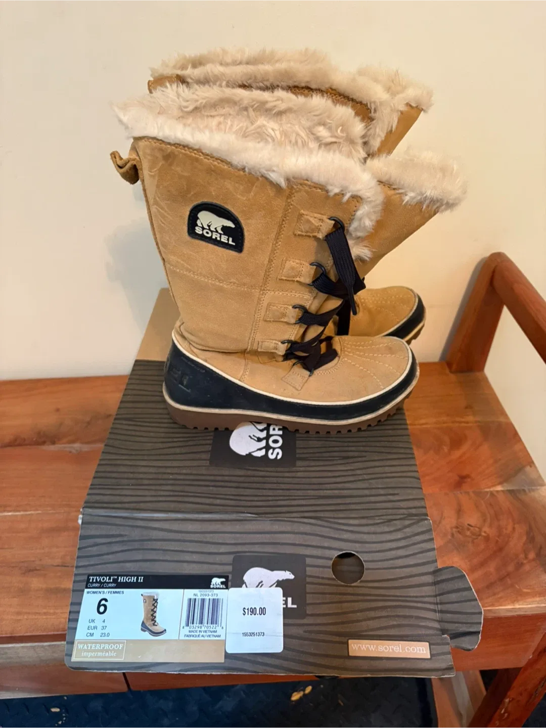 Sorel Tivoli Boots - Size 6 thumbnail