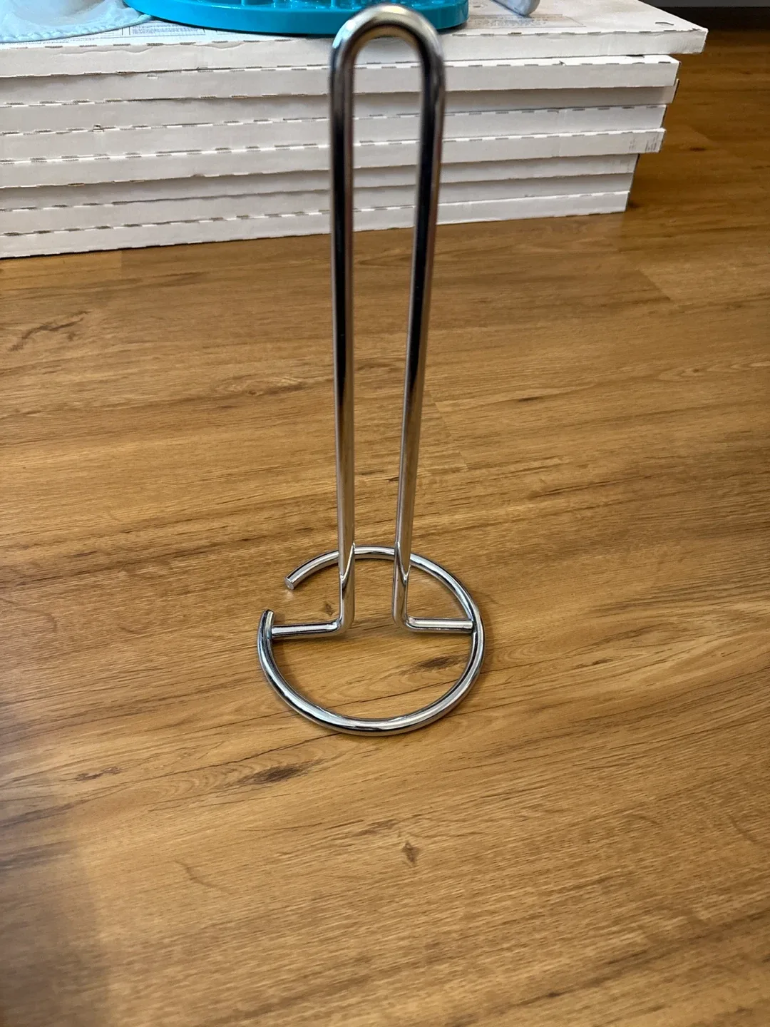 Chrome Paper Towel Holder 🥕