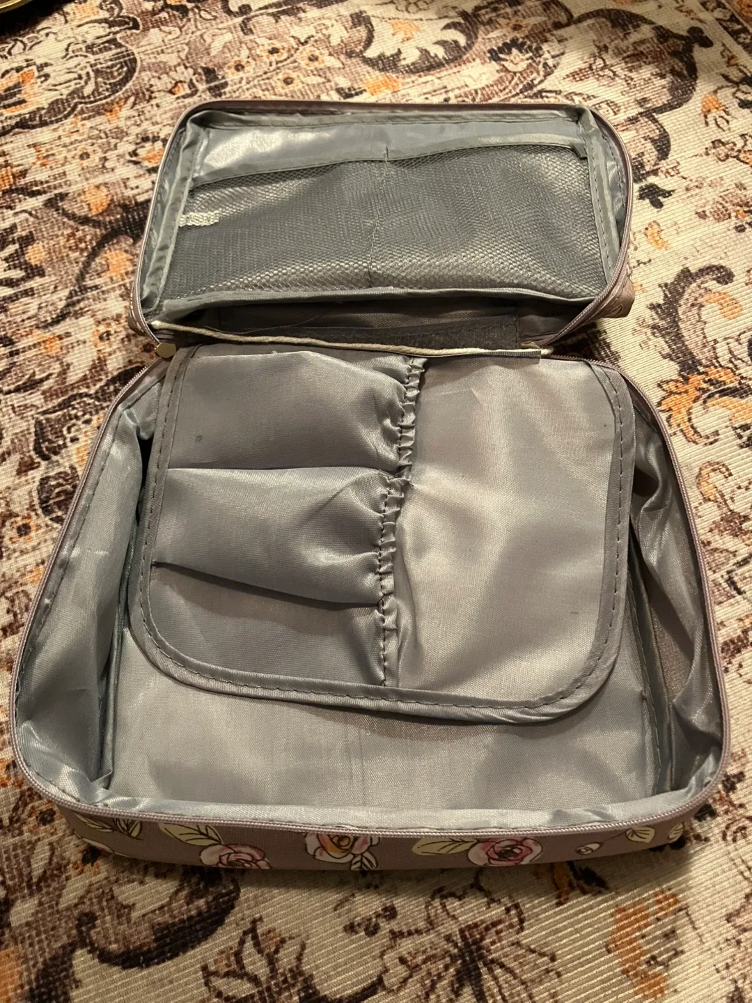 Mixed Clothing Lot - Ardene Joggers, Tops, make up Bag image indicator(3)