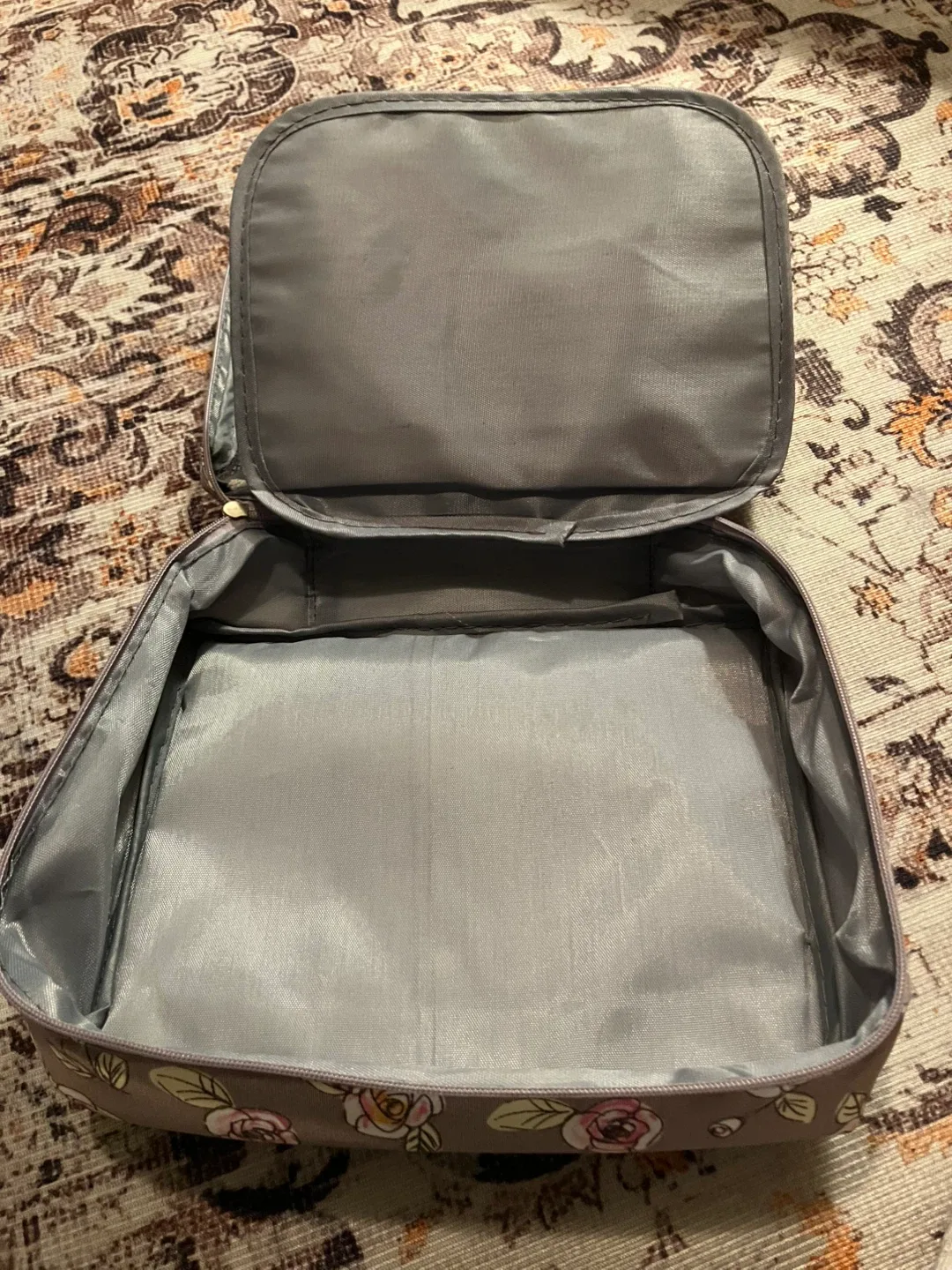 Mixed Clothing Lot - Ardene Joggers, Tops, make up Bag image indicator(4)